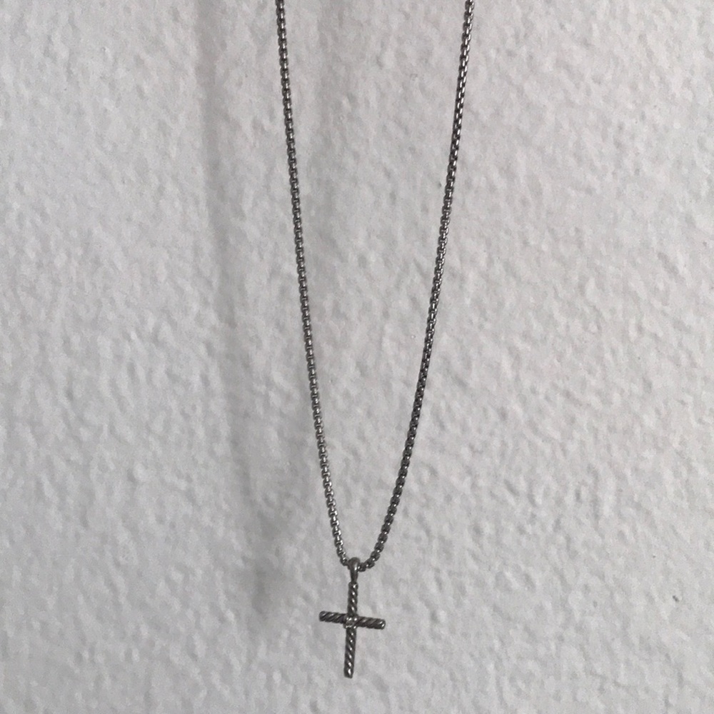 David Yurman Classic Cable Cross with Diamond